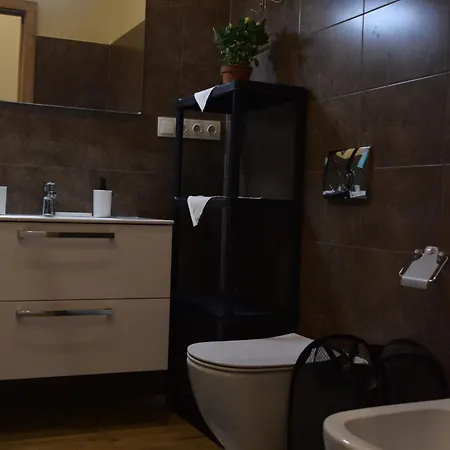 Apartment Spacious By The Park Riga